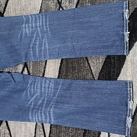 ROCK REVIVAL BECKY EASY-FIT CAPRI DENIM JEAN - Picture 16 of 16